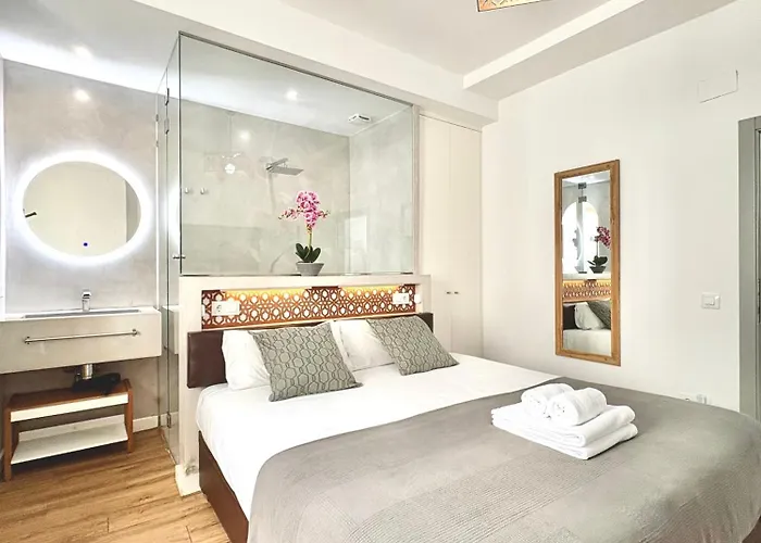 Unique House - Private Spa&pool -stayinseville Σεβίλλη