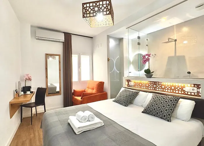 Unique House - Private Spa&pool -stayinseville Σπίτι διακοπών Σεβίλλη