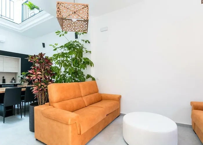 Unique House - Private Spa&pool -stayinseville * Σεβίλλη