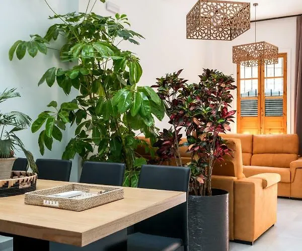 Unique House - Private Spa&pool -stayinseville